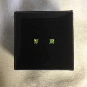 New 14k Gold Genuine Peridot Earrings